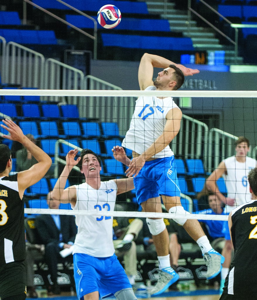 Long Beach stomps all over flat UCLA men’s volleyball team Daily Bruin