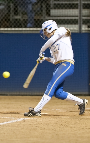 UCLA shortstop Kellie Fox transfers to Arizona - Daily Bruin