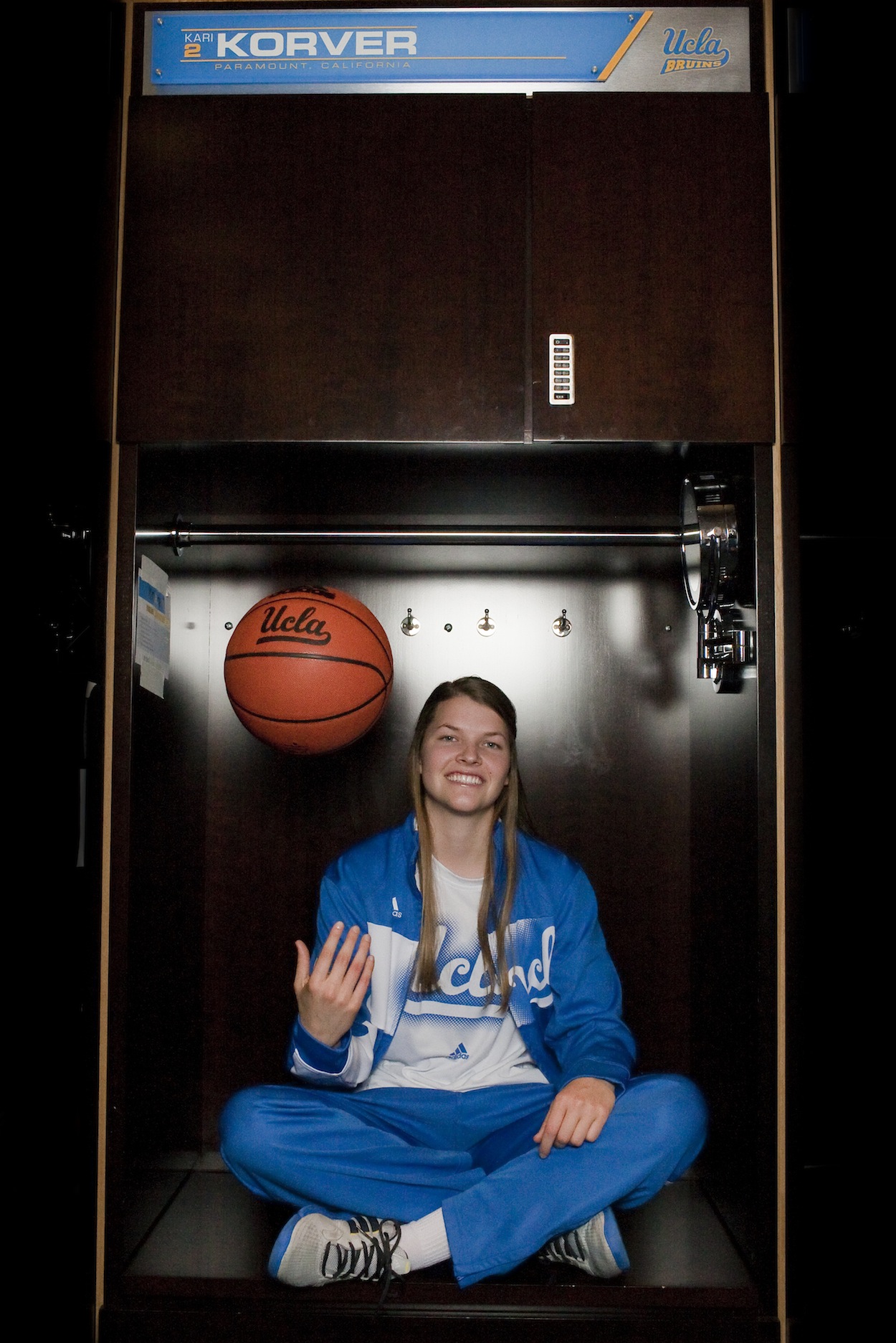Despite injury, Korver inspires UCLA women’s basketball team Daily Bruin