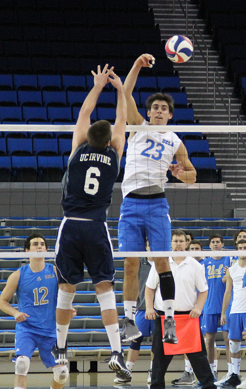 Men’s volleyball capitalizes on fast start in sweep of UCI - Daily Bruin