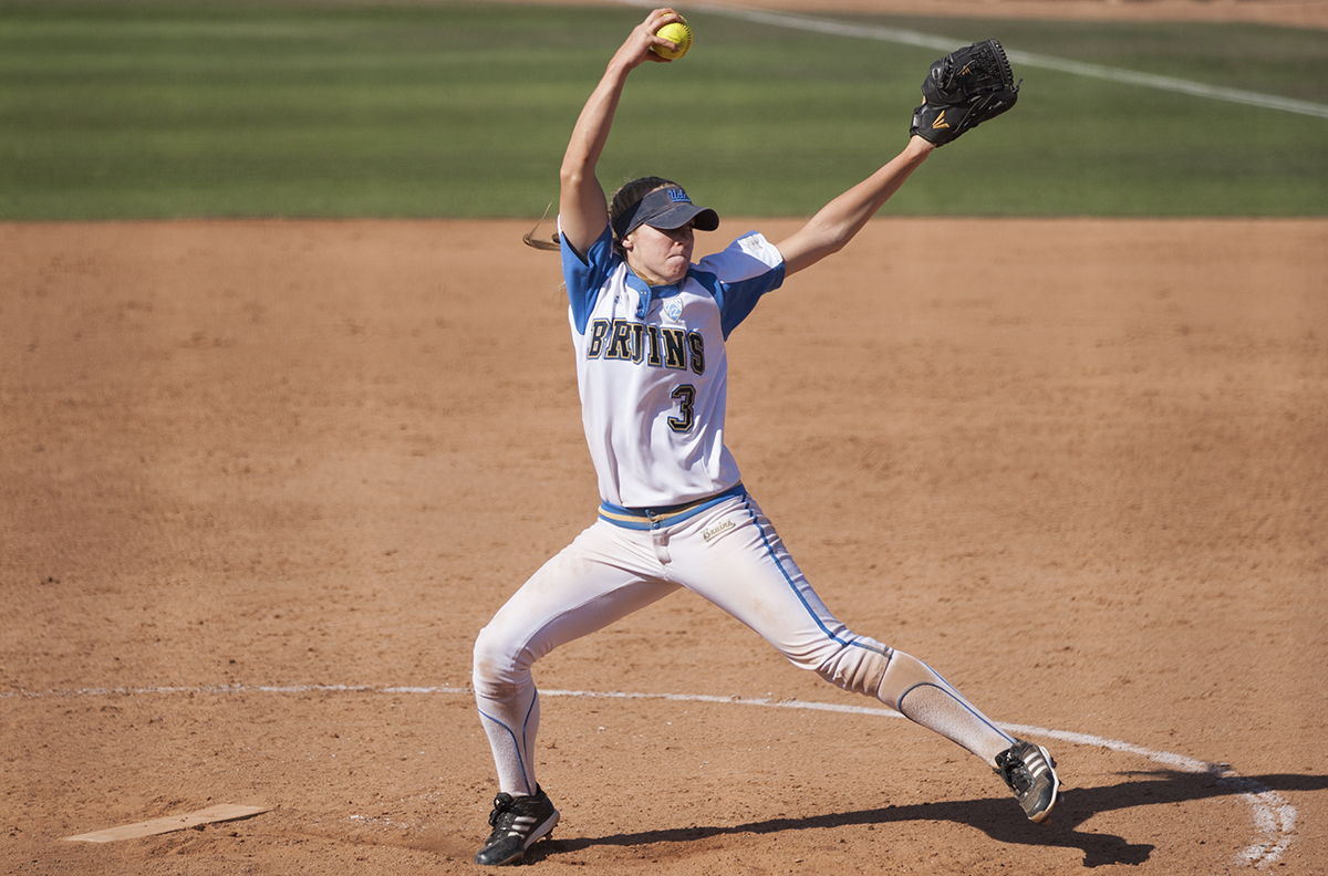 Kentucky steals two of three from UCLA softball to end season Daily Bruin