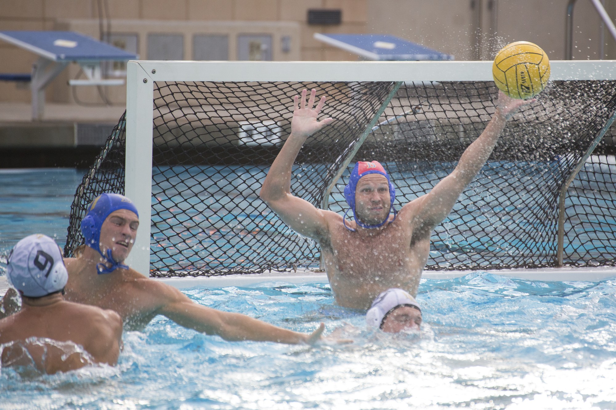 Men’s water polo extends unbeaten run with wins in weekend 