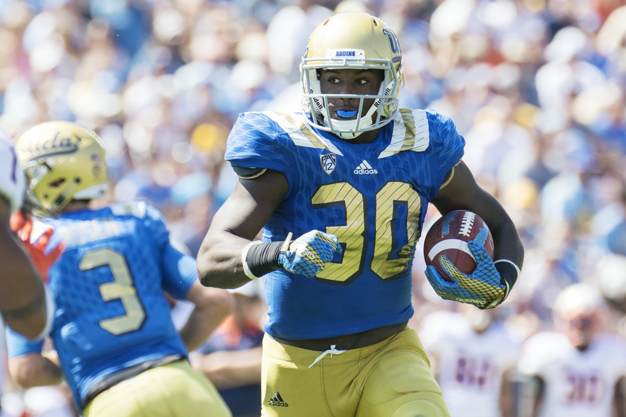 Former UCLA Football Linebacker Myles Jack Makes NFL Debut