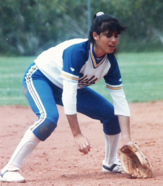 UCLA Athletics Hall of Fame inducts softball alumna Janice Parks ...