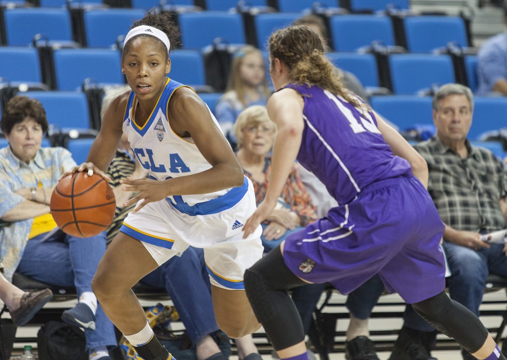 Women’s basketball learns from loss, prepares for CSU Bakersfield