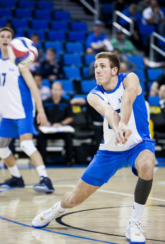 Men’s volleyball overcomes early struggles to sweep Pepperdine - Daily ...