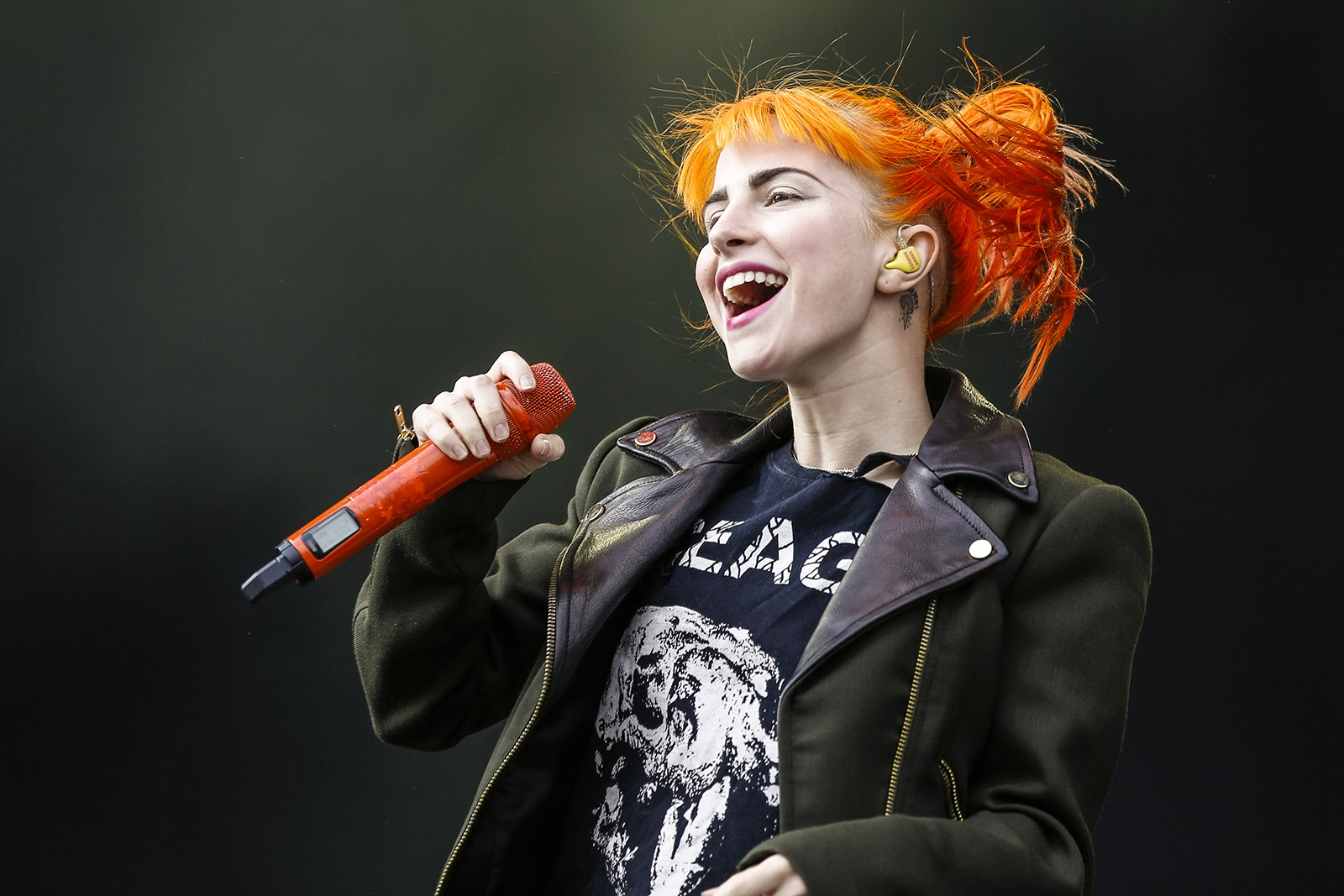 Paramore to re-record their songs after falling out with label