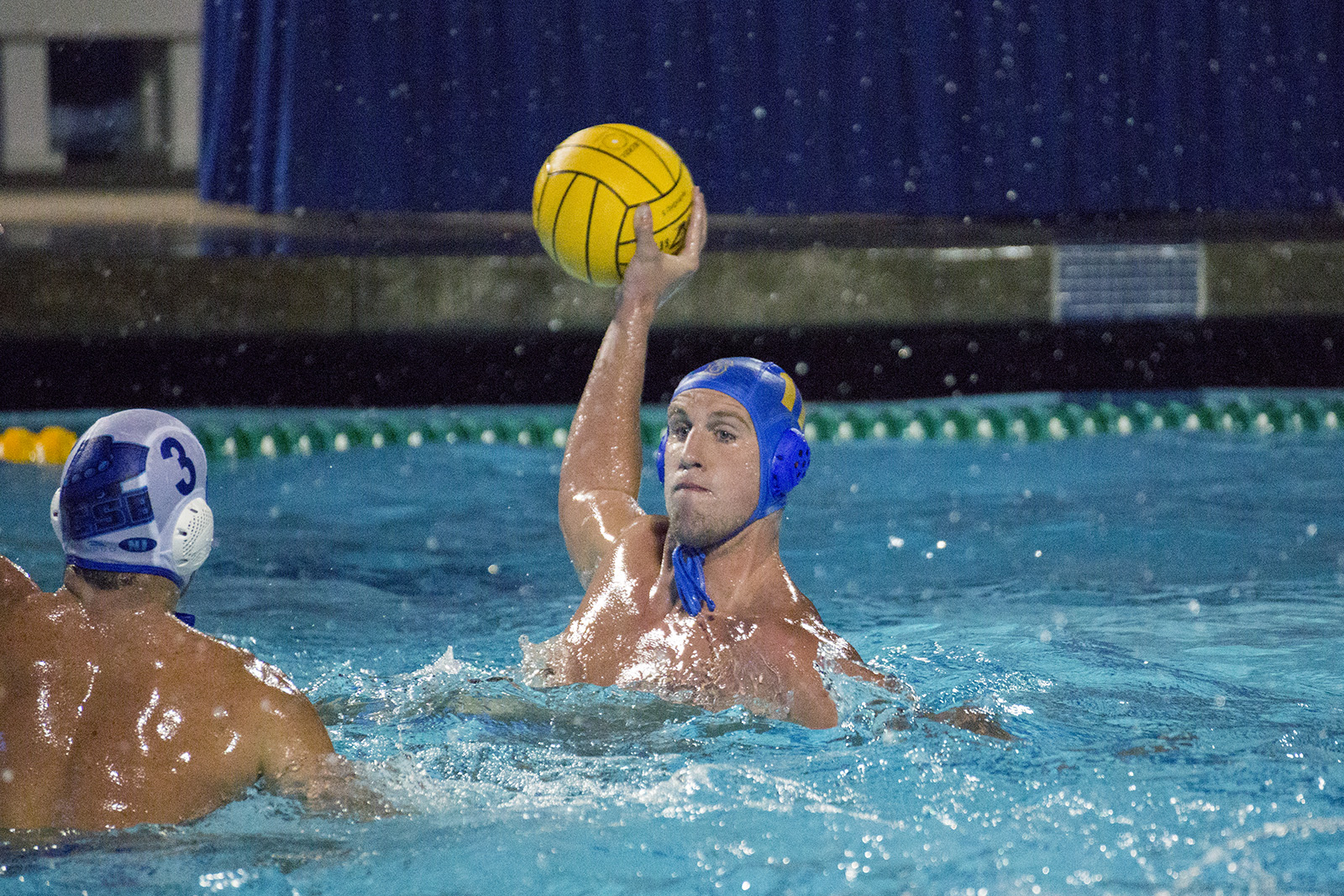 Men’s water polo opens 2016 season with strong senior class - Daily Bruin