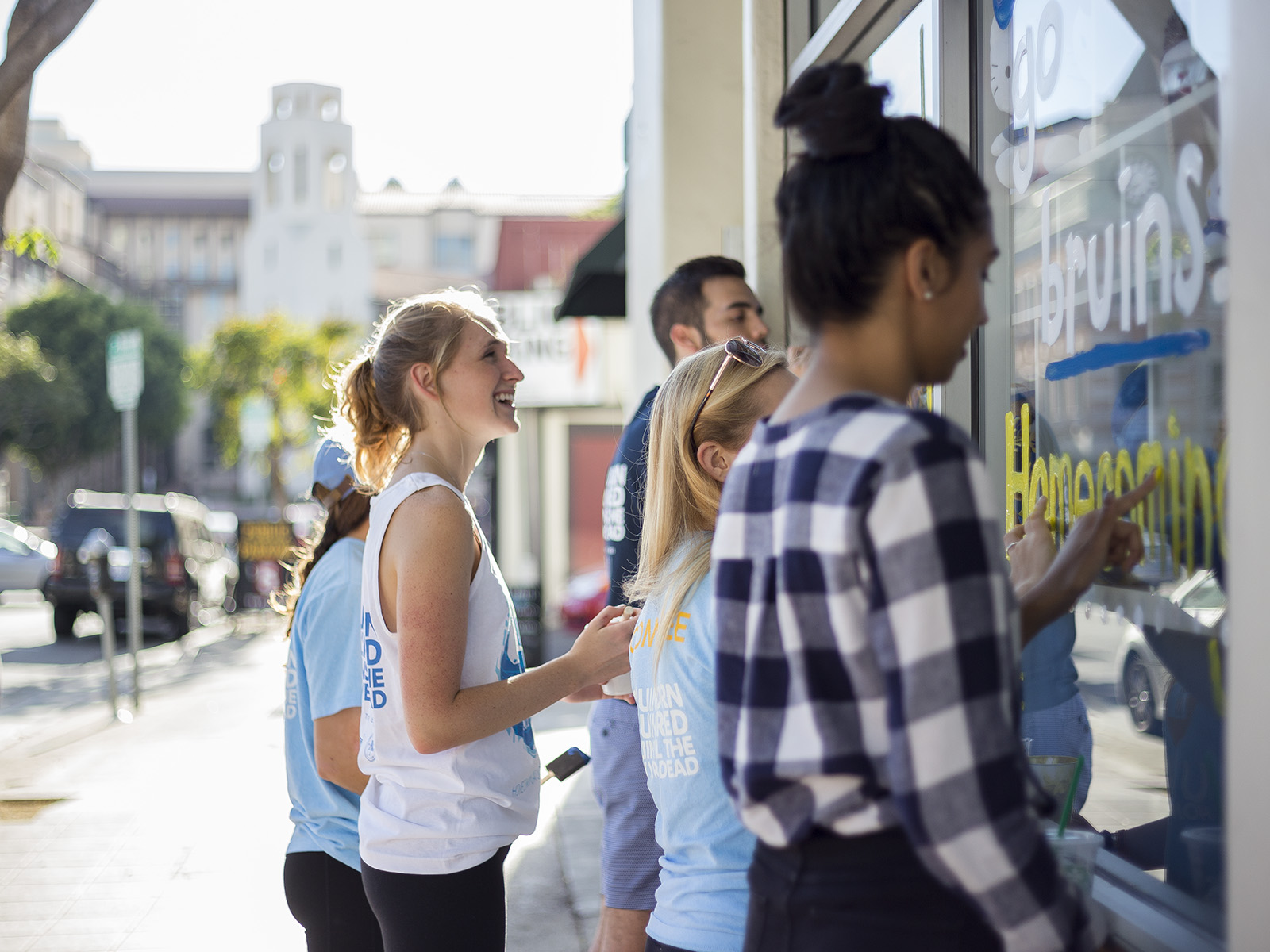 UCLA prepares for in Westwood with Paint the Town Daily Bruin