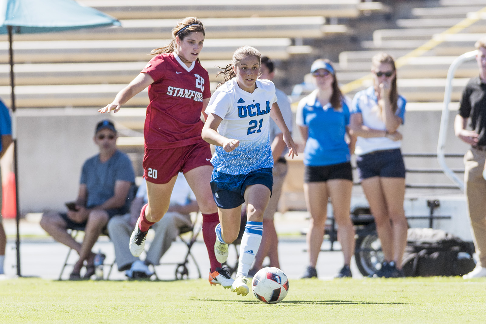 Jessie Fleming Attributes Soccer Expertise To Track Hockey Roots Daily Bruin