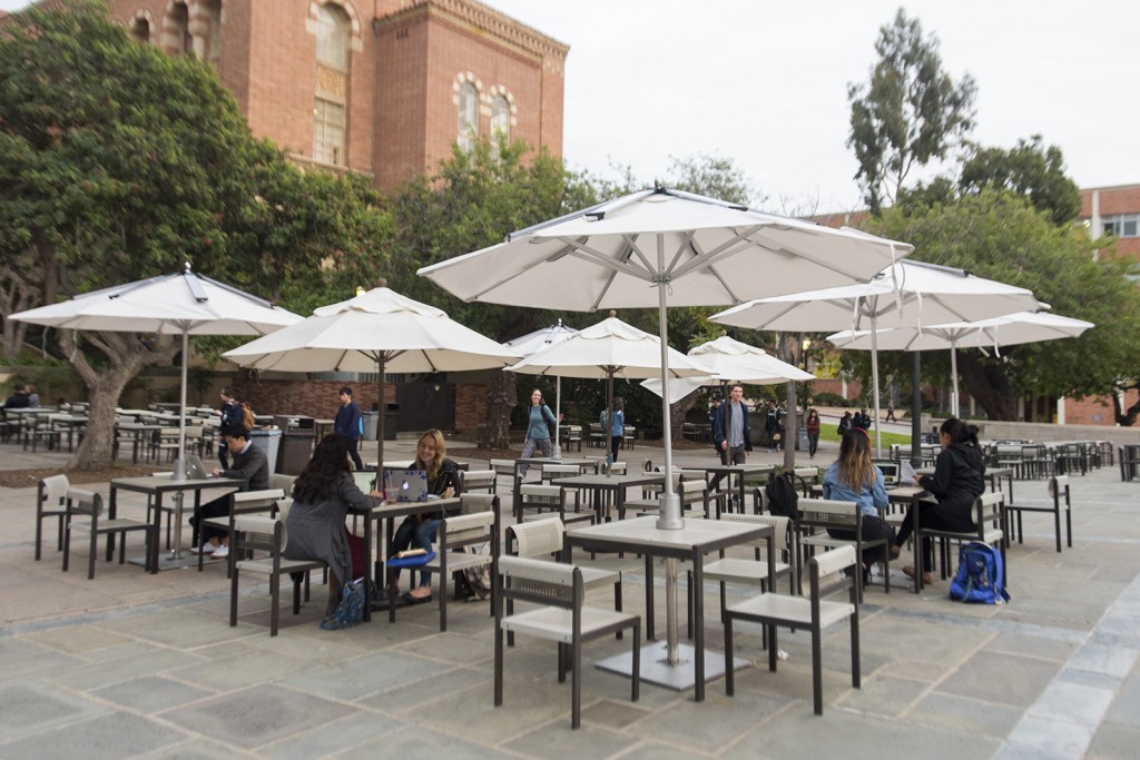 Solar Charging Umbrellas Installed On Kerckhoff Patio Daily Bruin