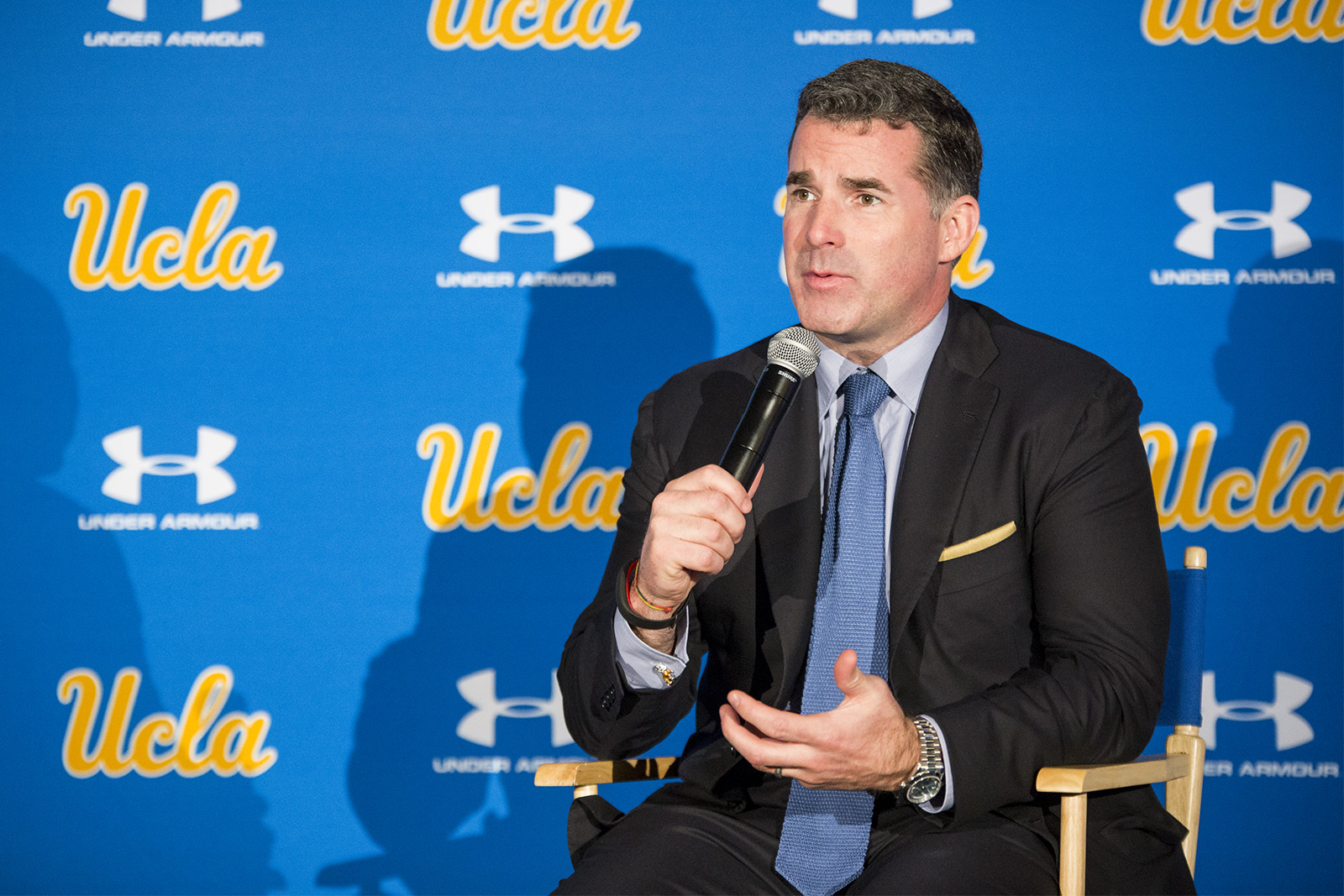The Dam Truth Ucla Needs To Speak Up Against Under Armour Ceo S Pro Trump Comments Daily Bruin