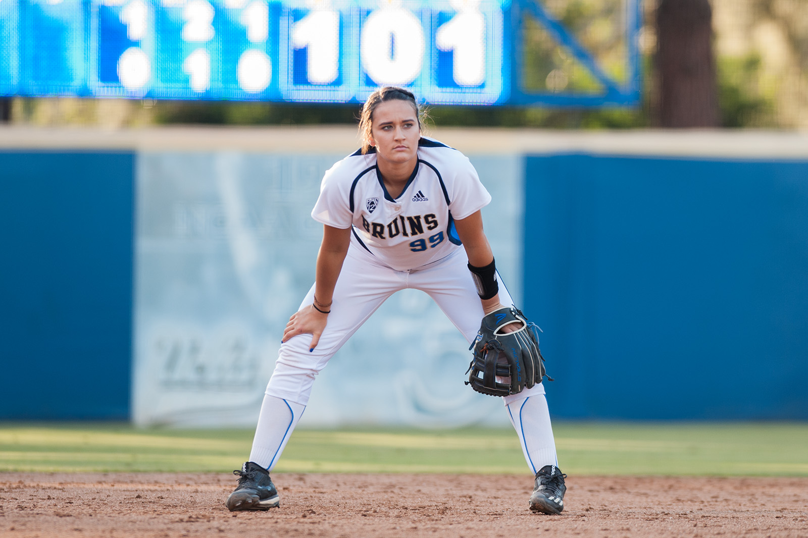 Gallery: Softball sweeps NCAA Super Regionals against Arizona - Daily Bruin