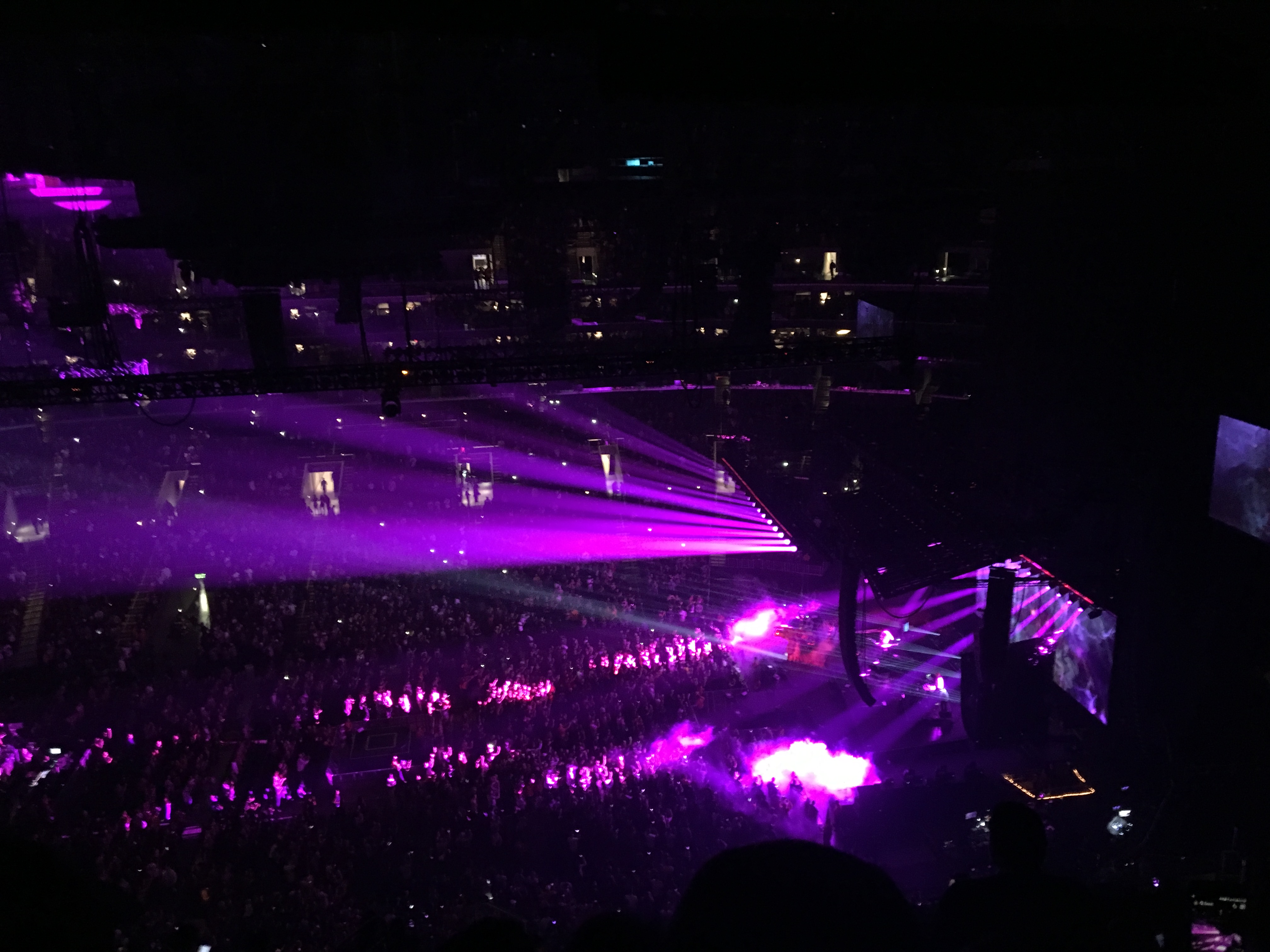 staples center concert