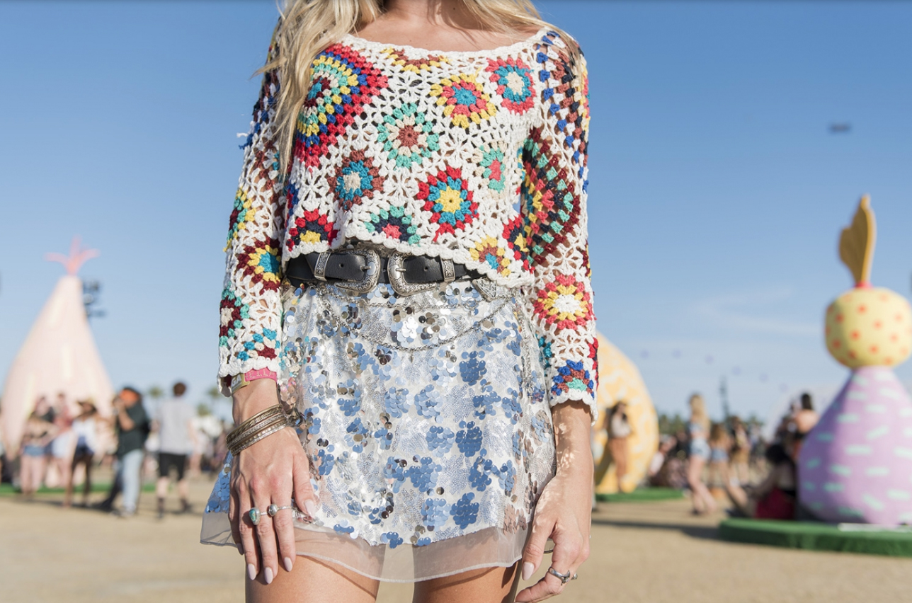 The Quad: Desert everyday outfits for whimsical, quirky Coachella fashion -  Daily Bruin