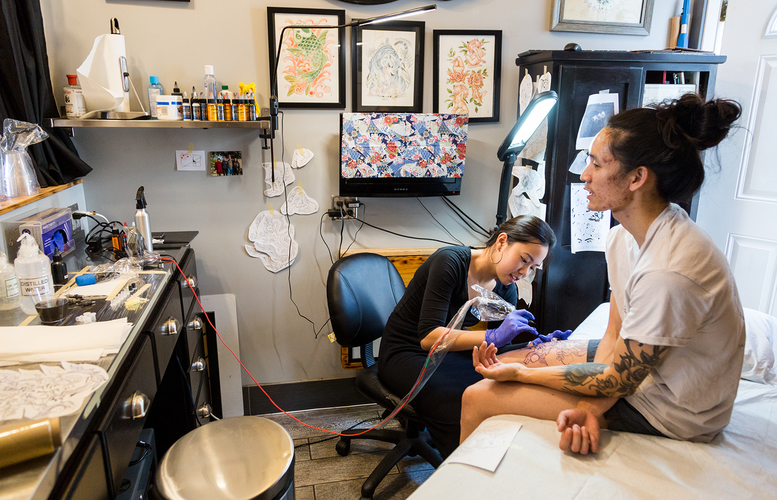 Student tattoo artist finds connection and expression in ink - Daily Bruin