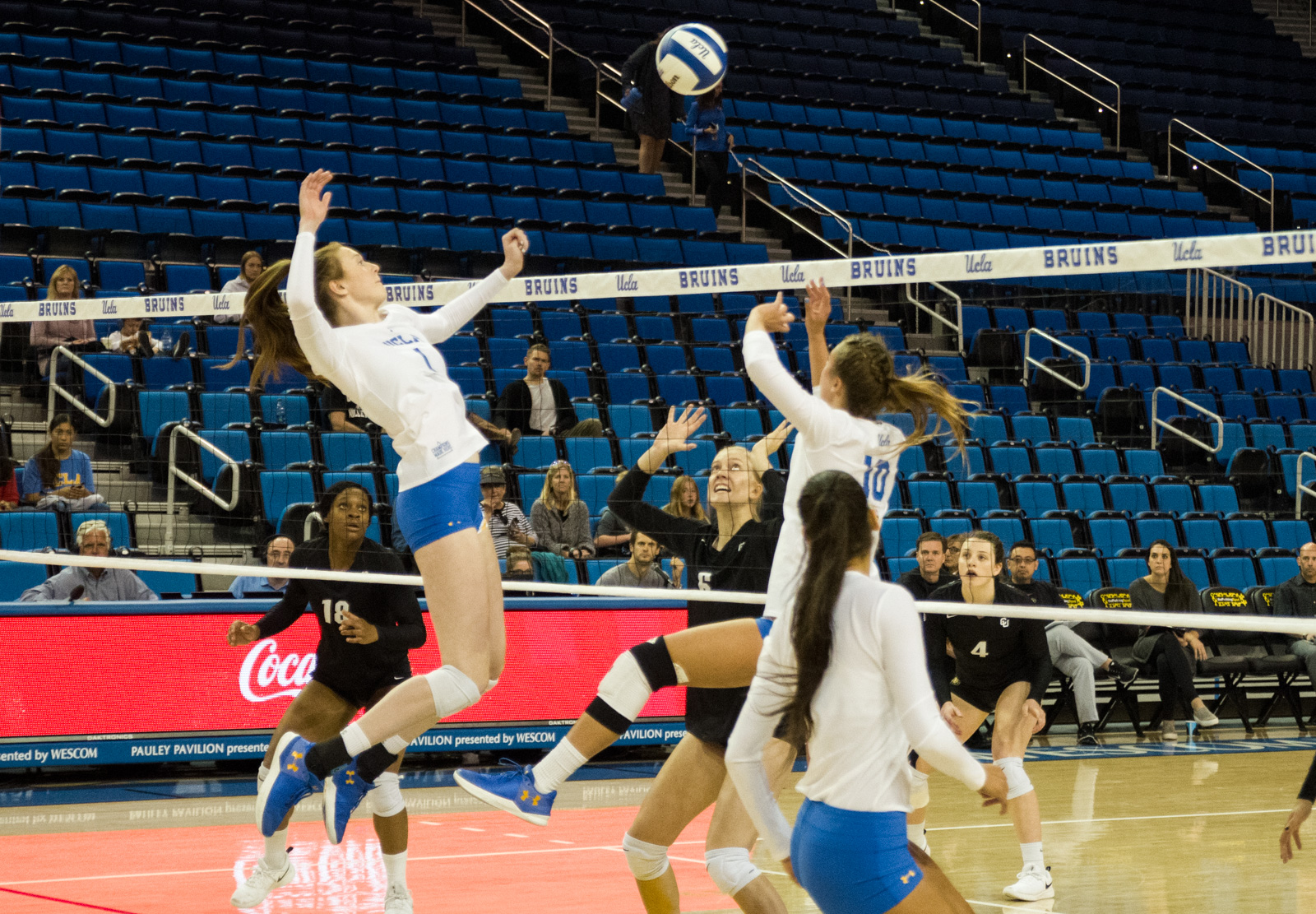 Colorado whitewashes women’s volleyball, setting up crucial crosstown ...