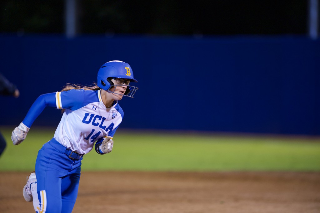 Gallery: Softball sweeps NCAA Super Regionals against Arizona - Daily Bruin