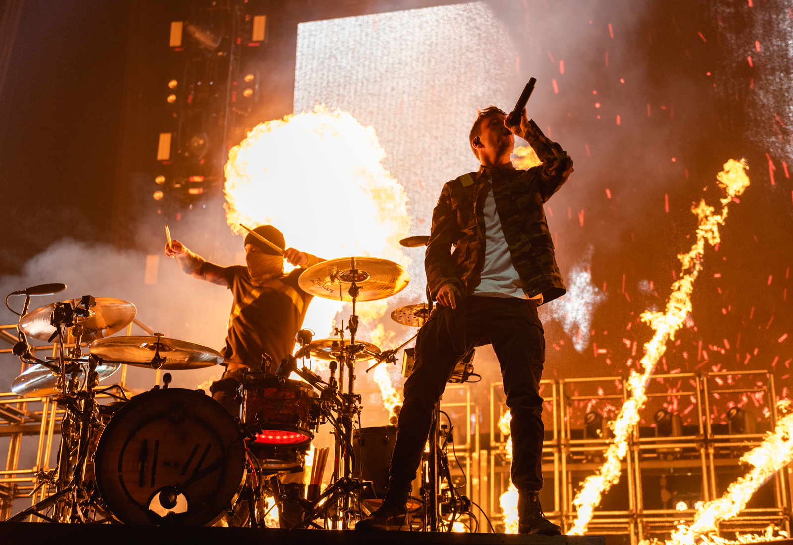 Gallery Twenty One Pilots brings ‘Trench’ to Staples Center Daily Bruin