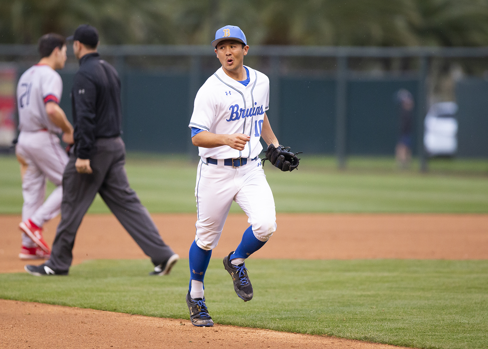 UCLA Baseball Scores 7-2 Victory over Stanford in Series Opener