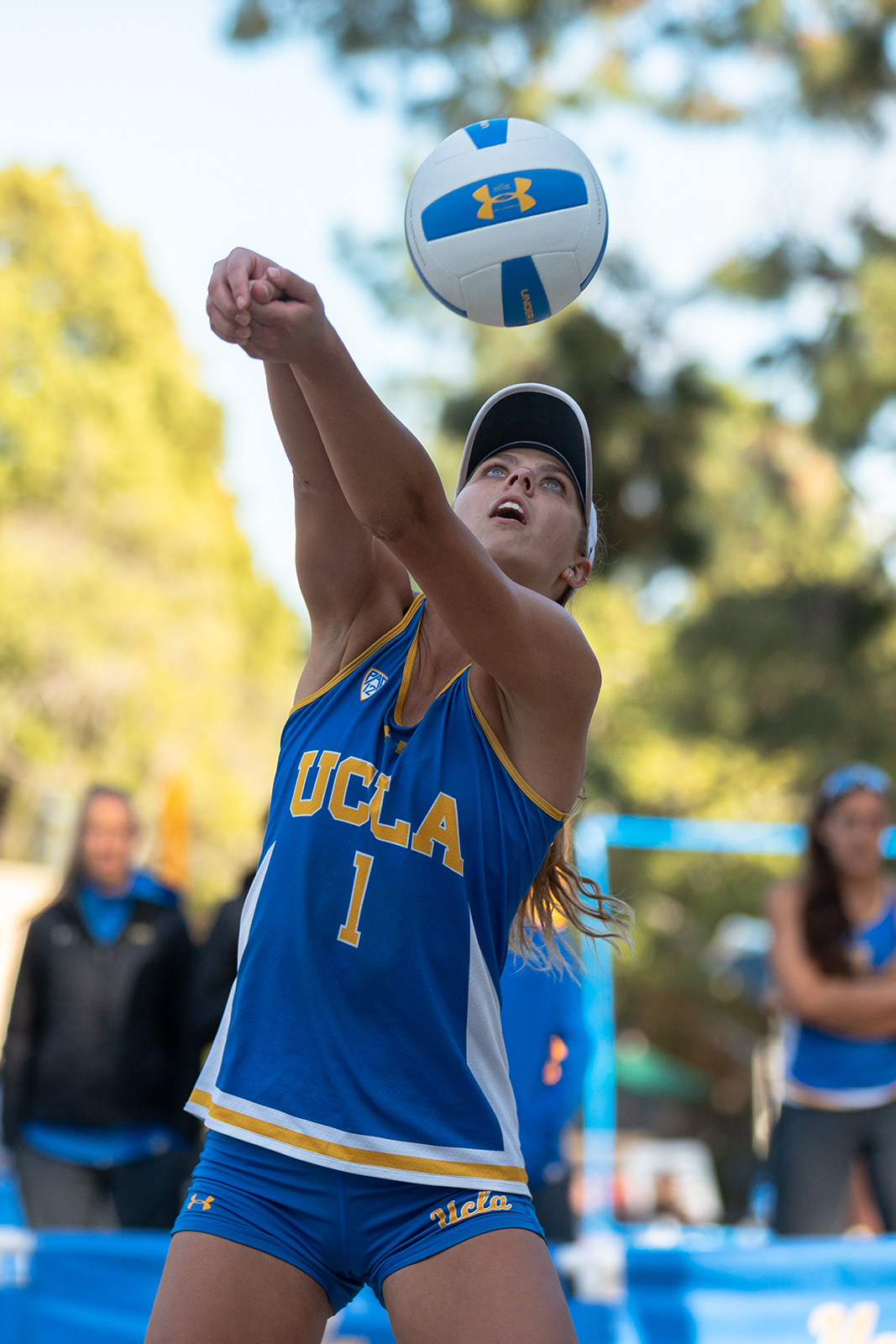 UCLA beach volleyball defeats crosstown rival USC for 2nd time this ...