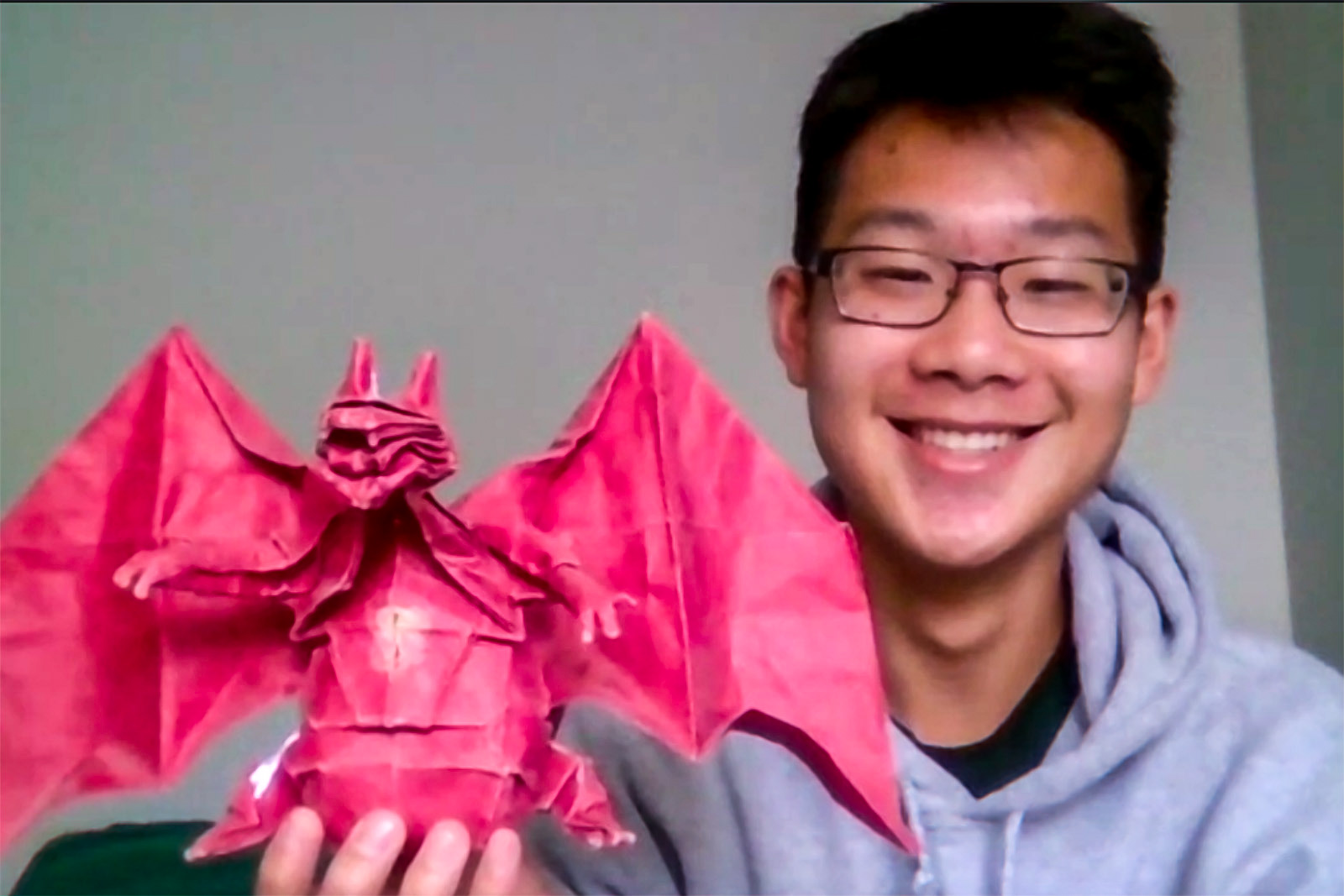 Bruin Origami For All folds paper into hope in online Zoom sessions - Daily  Bruin