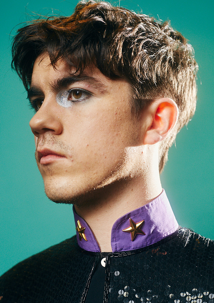 Qanda Declan Mckenna Discusses Confidence ’70s Influence In Sophomore Album ‘zeros’ Daily Bruin