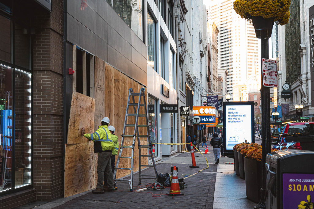 Photos: Beverly Hills Prepares for Election Day