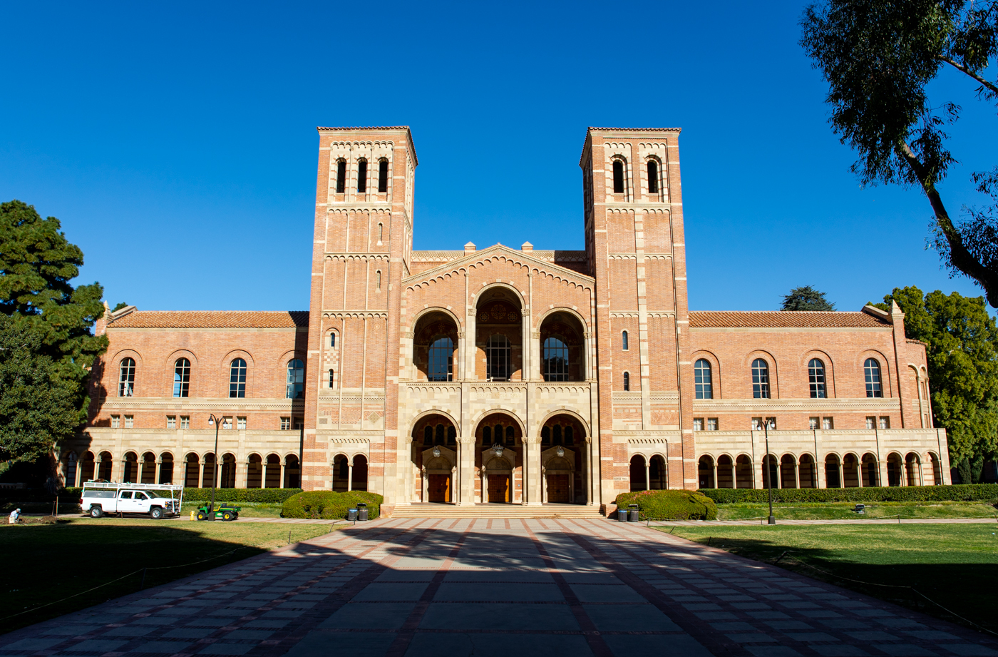 ucla anderson campus tour