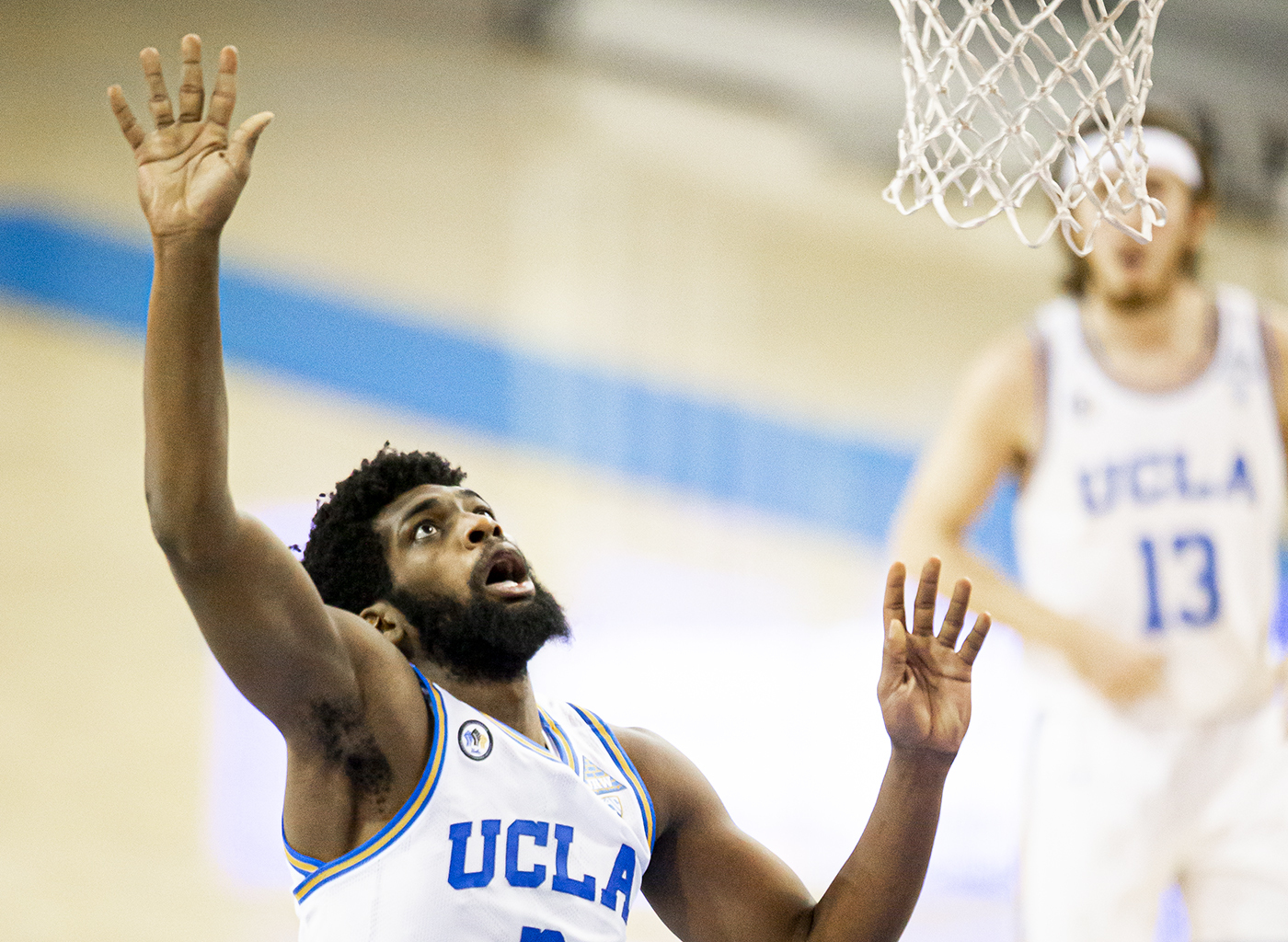 UCLA men’s basketball defeats Arizona State in overtime victory Daily