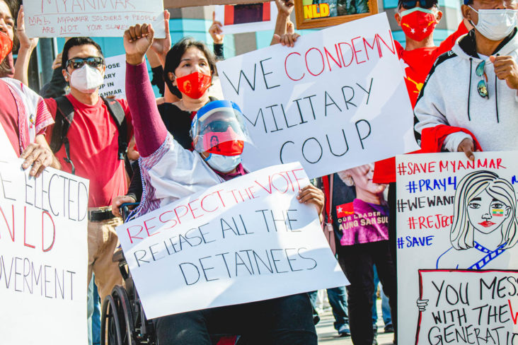 Gallery: Demonstrators gather at Wilshire Federal Building in support ...