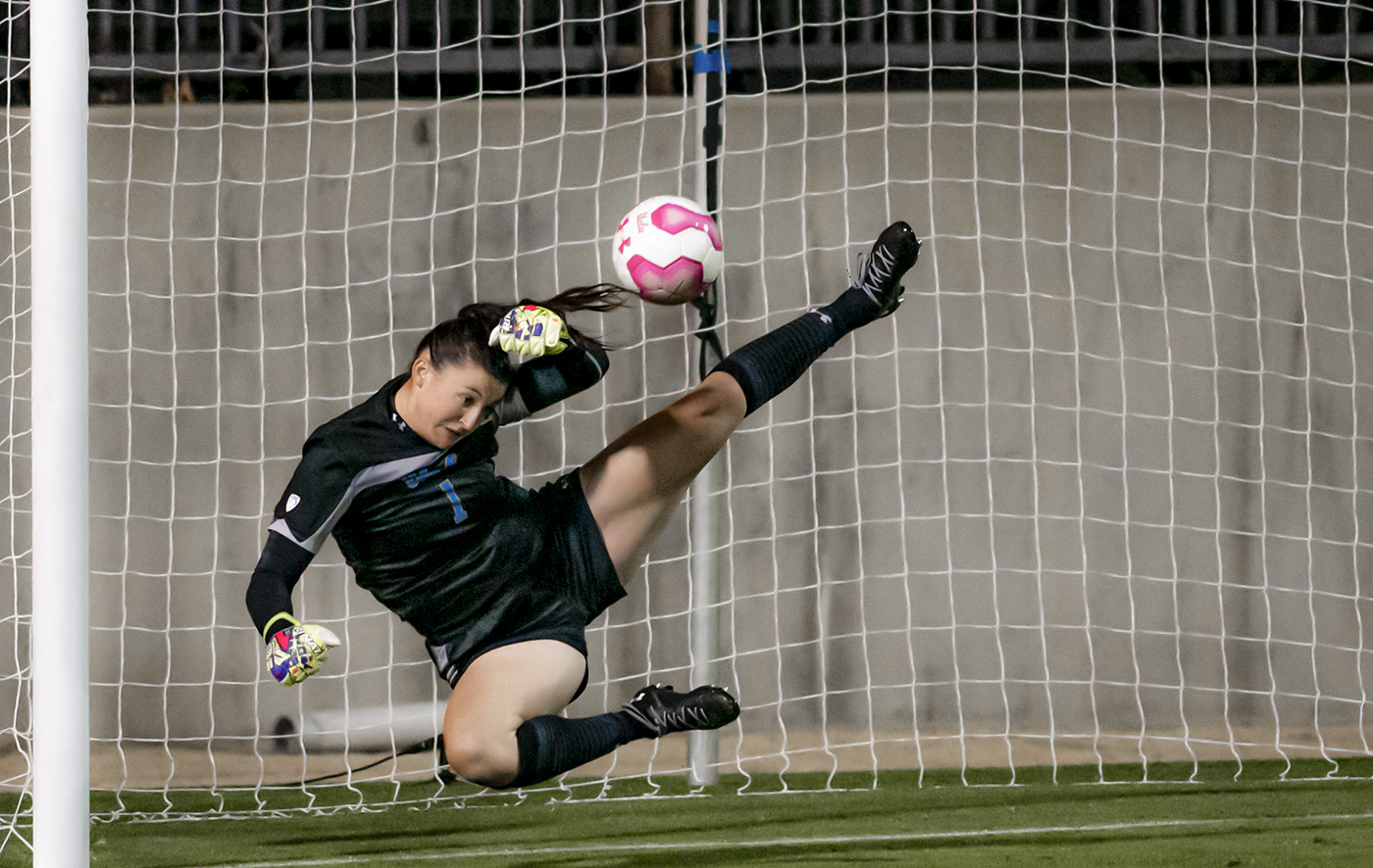 Womens Soccer Ties Usc In Double Overtime Nonconference Matchup