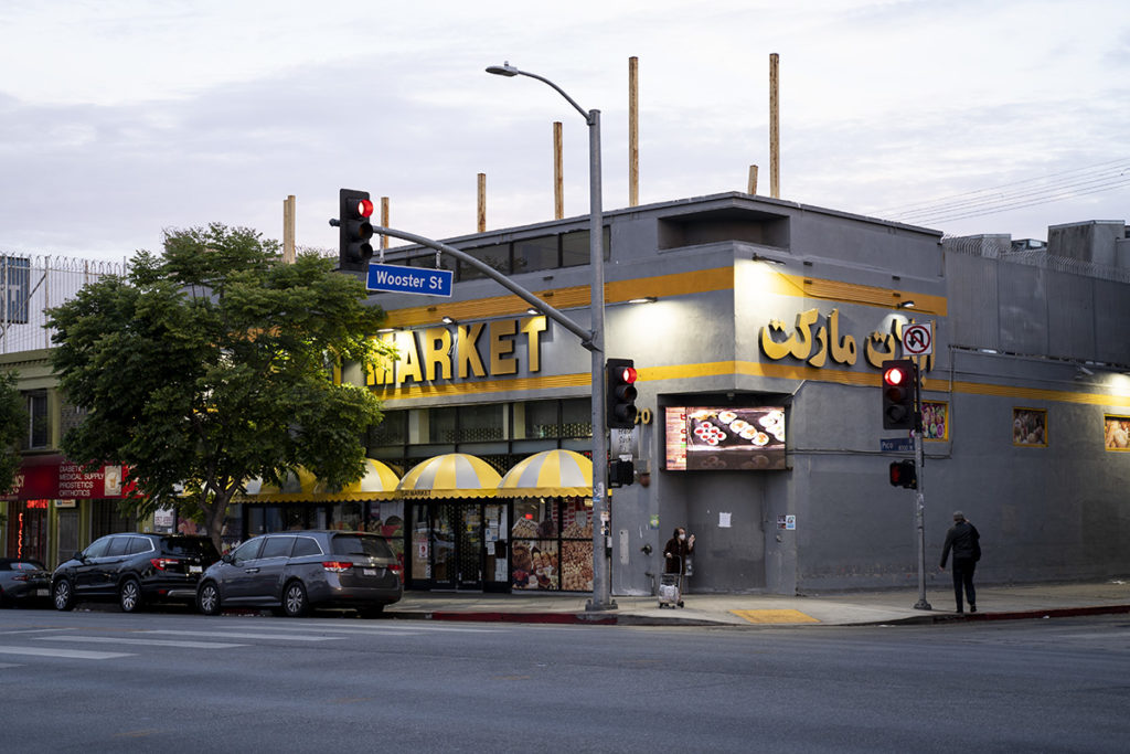 Elat Market offers kosher Persian food to the Los Angeles community. (Esther Ma/Daily Bruin)