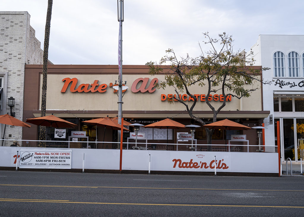 Nate 'n Al's is a Russian Jewish Deli. (Esther Ma/Daily Bruin)