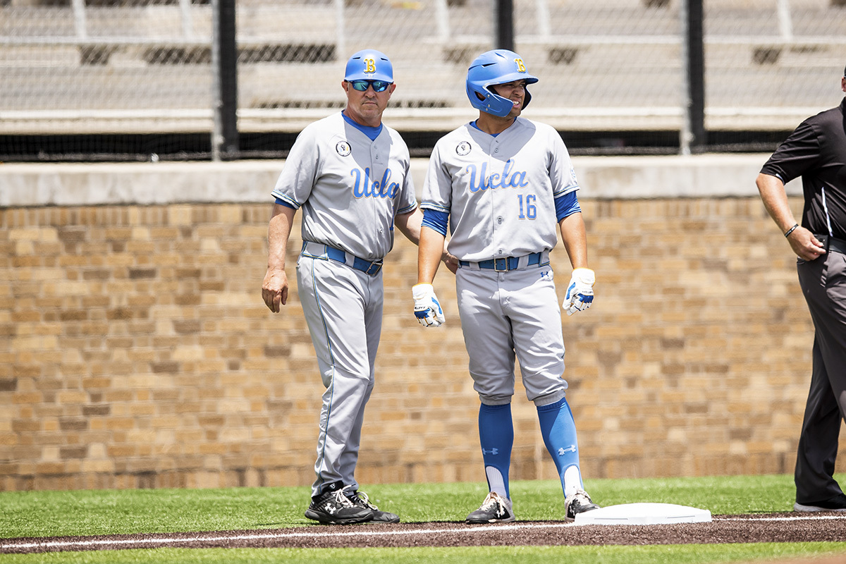 UCLA Baseball on X: FINAL: UCLA 5, USC 3 It's a #BeatSC kind of Sunday!  #GoBruins  / X