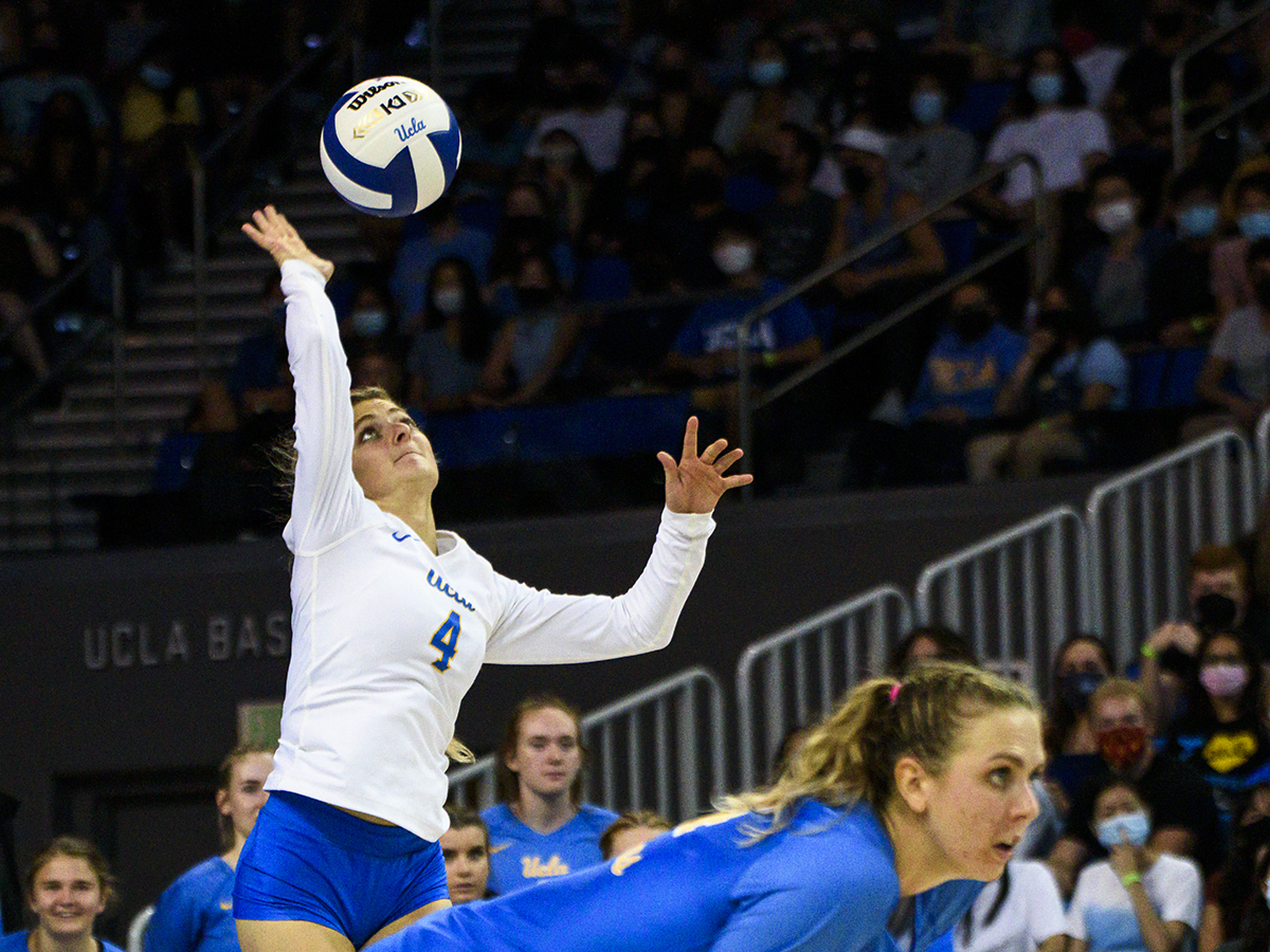 UCLA women's volleyball learns from in-match adjustments amid Stanford win  - Daily Bruin