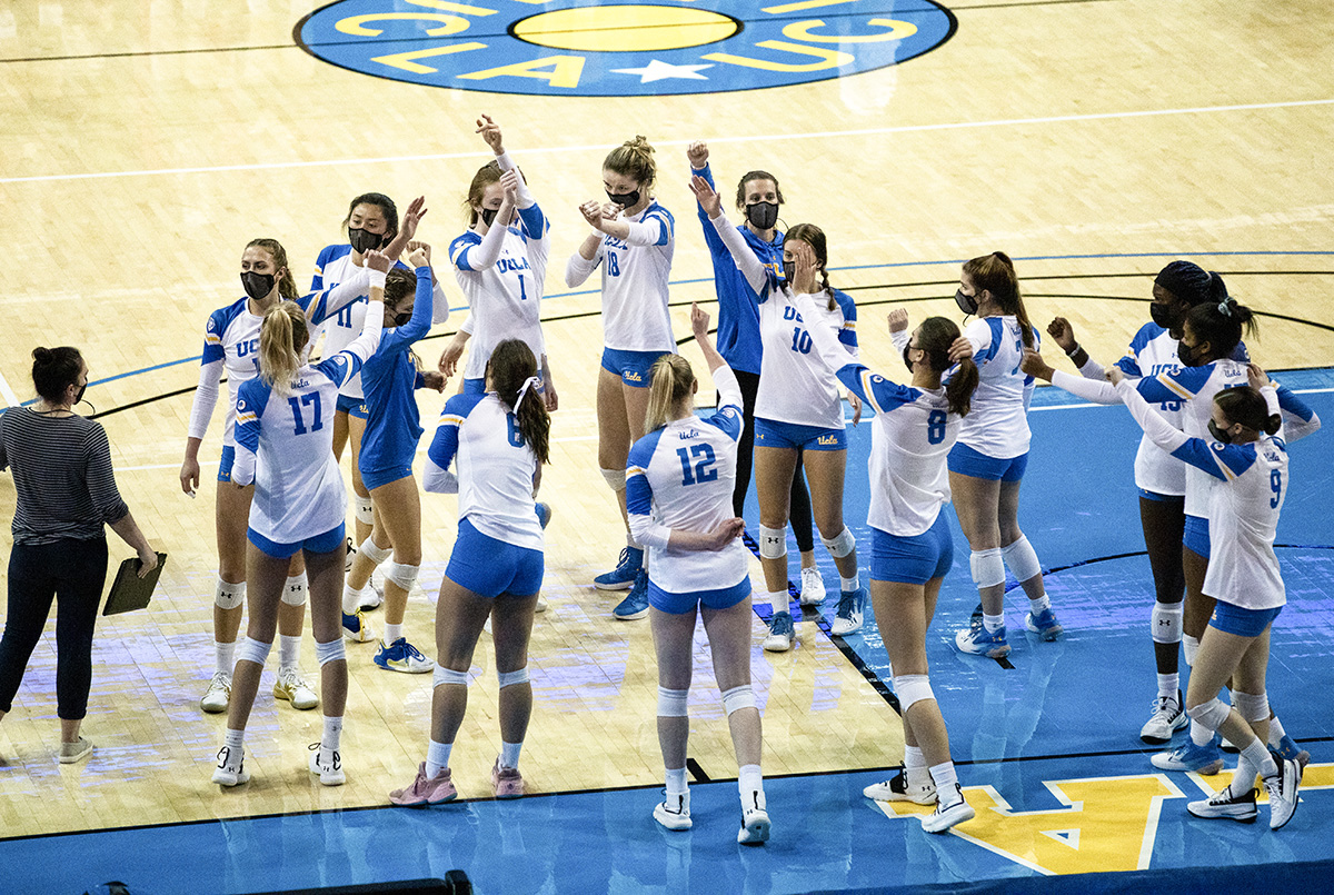 UCLA women’s volleyball opens season with lineup experimentation