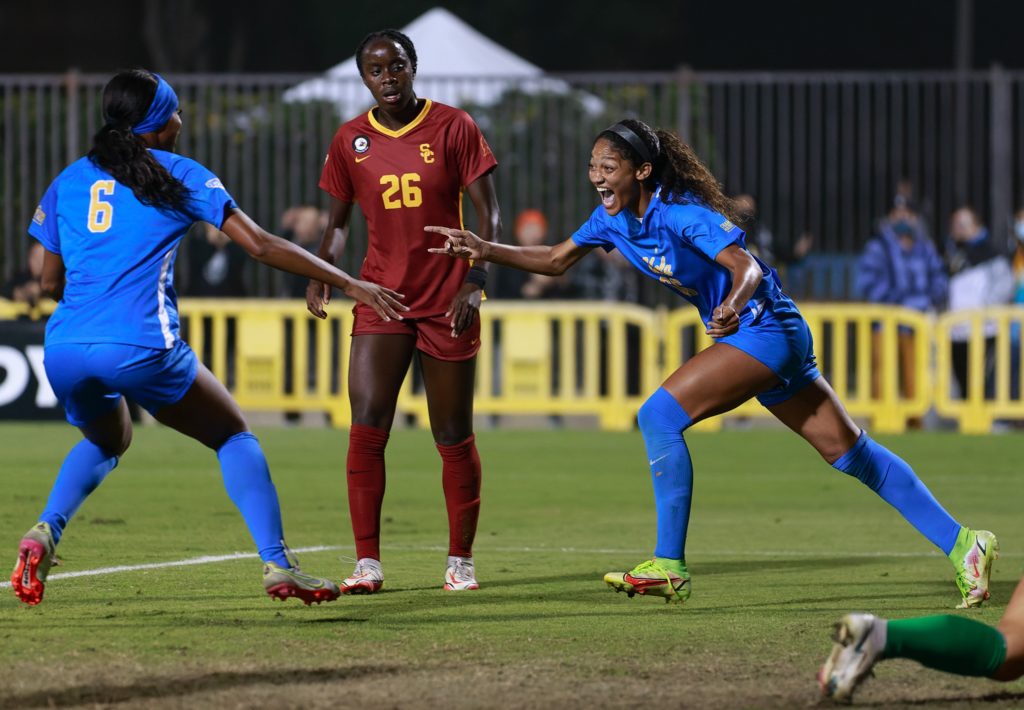 Gallery UCLA women’s soccer topples USC 31, wins Pac12 Daily Bruin