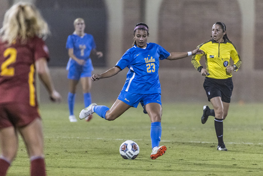 We predicted every 2022 NCAA women's soccer tournament game, through the  College Cup