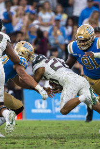 Teams pick up 4 former UCLA football players on 3rd day of 2022