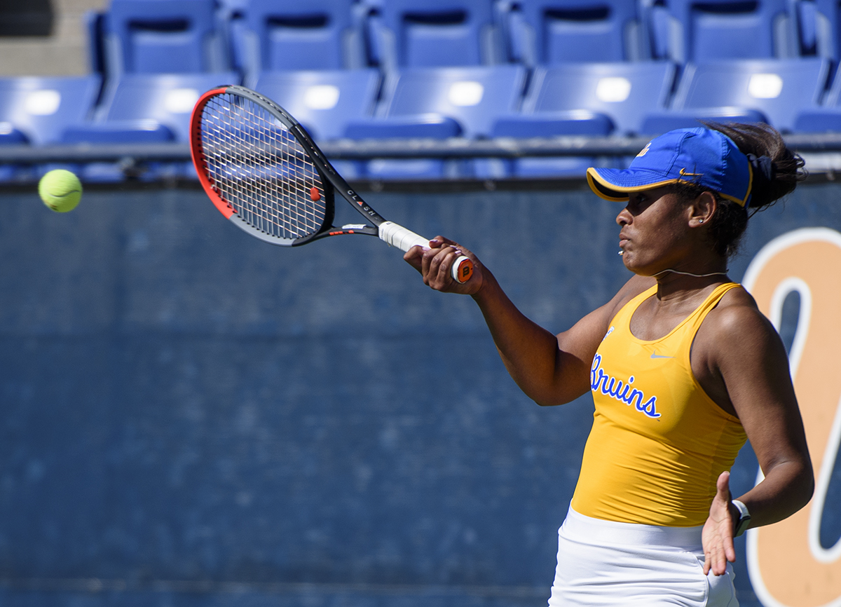 Ucla Womens Tennis Defeats California With Singles Shutout Daily Bruin