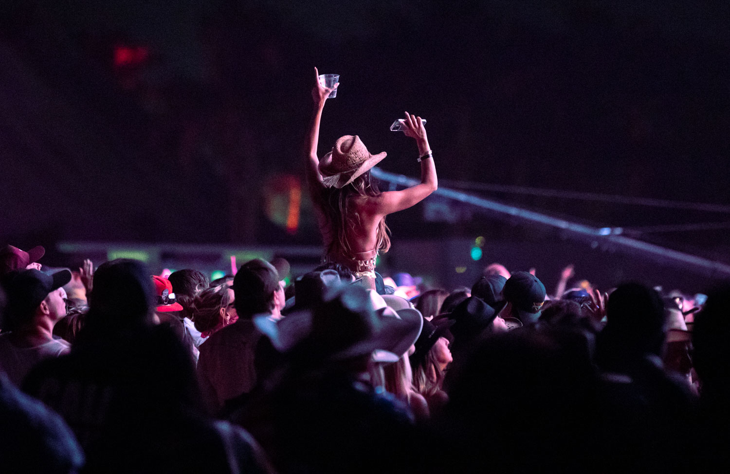 Stagecoach 2022: Festivalgoers embrace the heat with Day 2