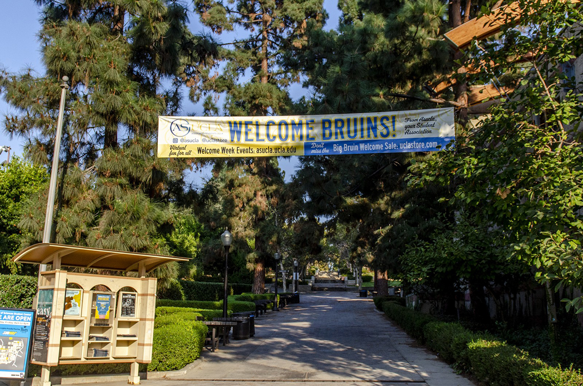 UCLA aims to set Guinness World Record during True Bruin Welcome