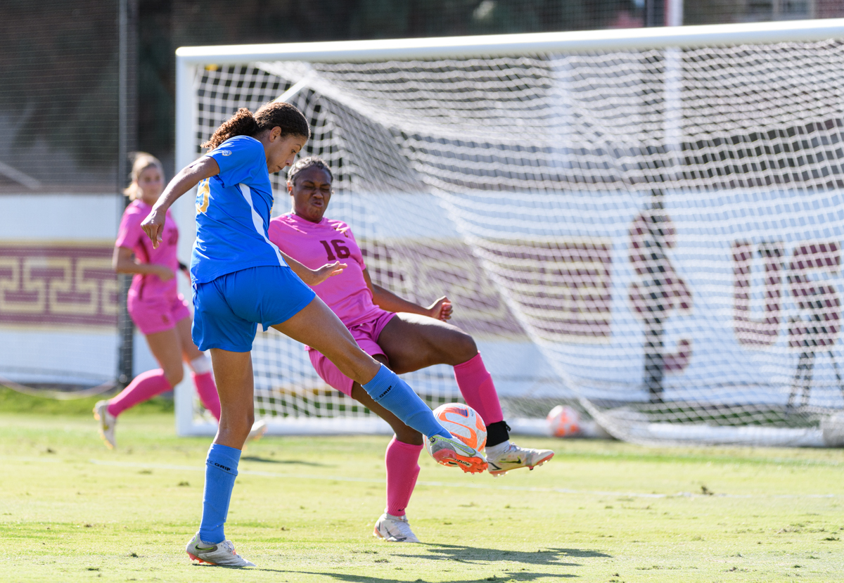 Gallery UCLA women’s soccer suffers defeat from crosstown rival USC
