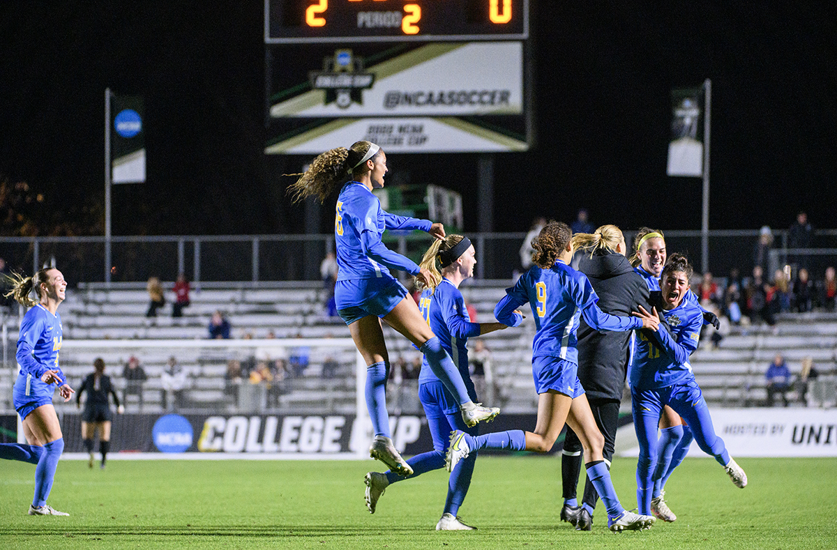 UCLA vs. UNC: 2022 Women's College Cup finals