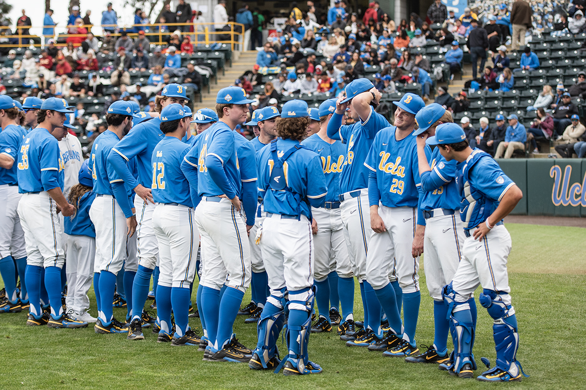 UCLA baseball throws away season-opening series against UNC - Daily Bruin