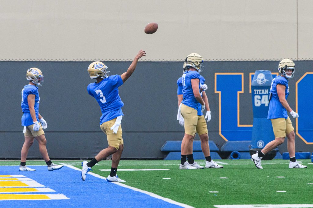 UCLA quarterback Dante Moore works out with Patrick Mahomes, Trey Lance -  On3