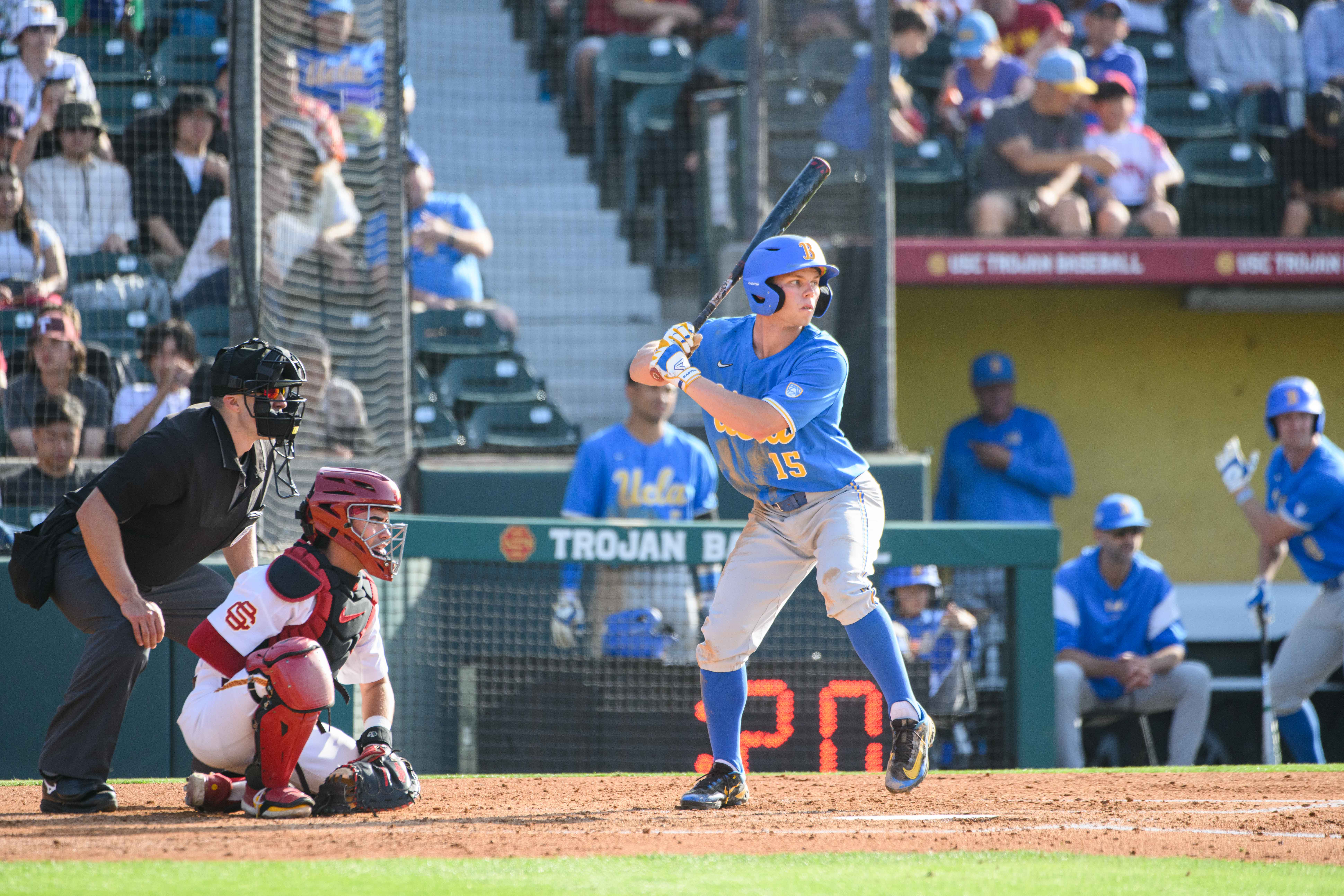 Oregon State knots series in UCLA baseball’s final home games Daily Bruin