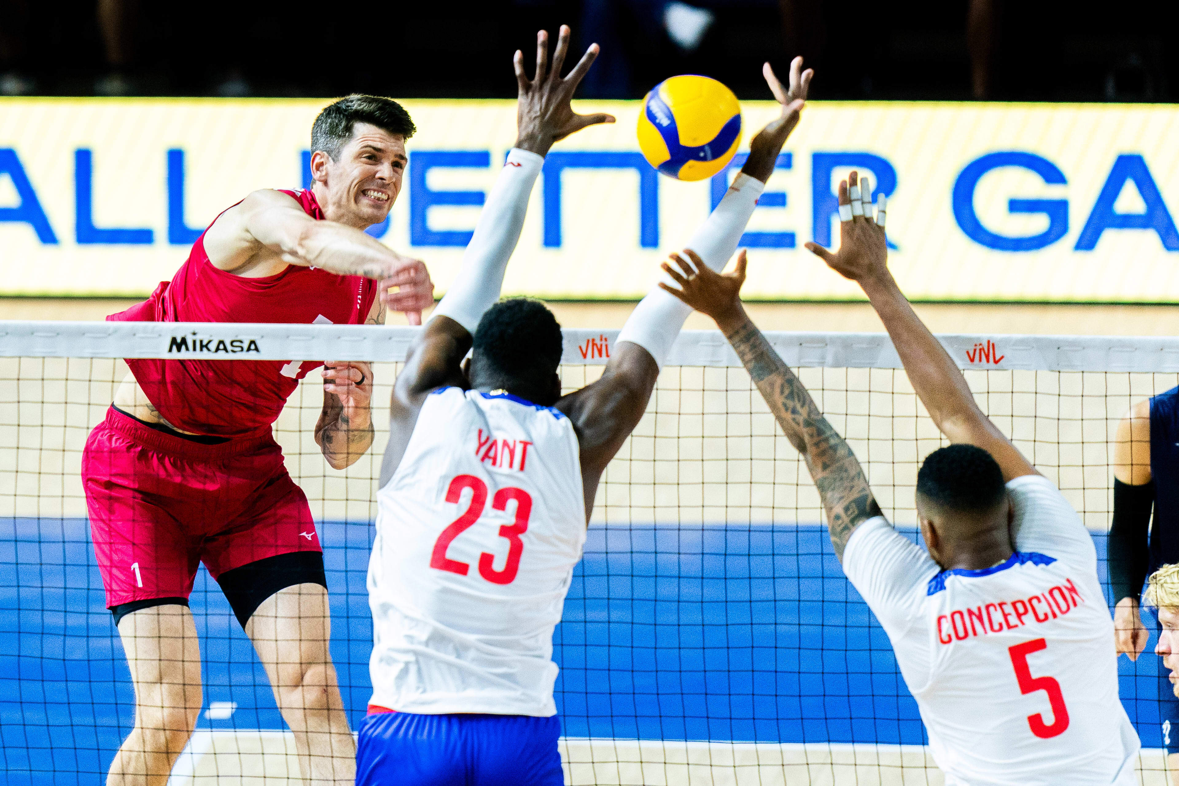 Speraw leads Team USA to quarter finals in FIVB Volleyball Nations