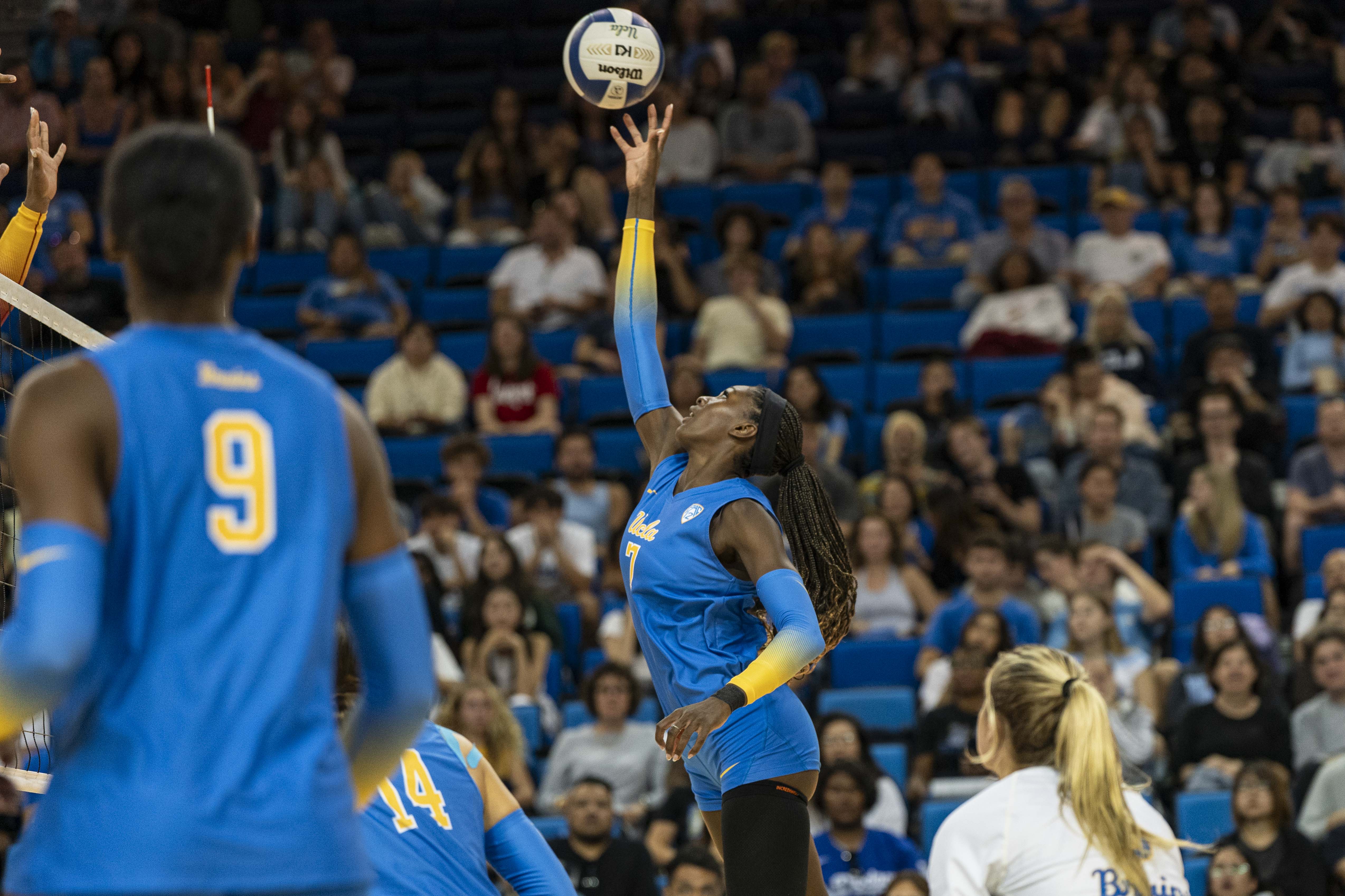 UCLA womens volleyball perfects strategy for home game win following two losses